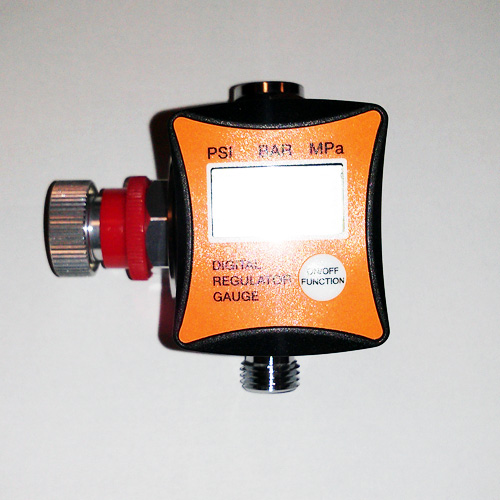 Star® Regulátor tlaku s manometerom